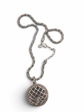 SWAROVSKI WHITE CRYSTAL OPEN CAGE DOME GLOBE PENDANT SILVER PLATED NECKLACE 246